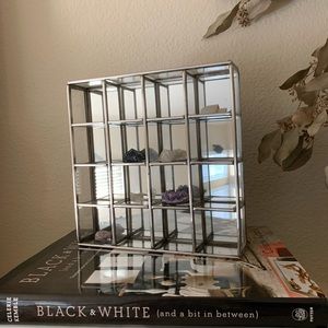 GLASS AND MIRROR MAKEUP ORGANIZER AND DISPLAY CASE